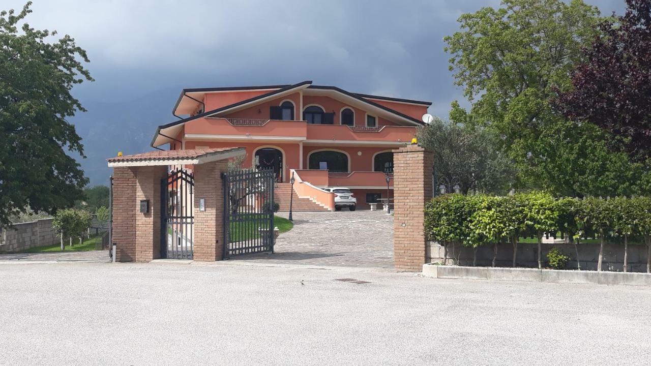 Agriturismo Carlo Cioffi Hotel Rotondi Kültér fotó